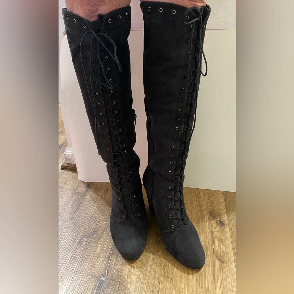 Like New! Stuart Weitzman Suede Knee High Lace Up Wedge Boots, Size 9 - Picture 4 of 16